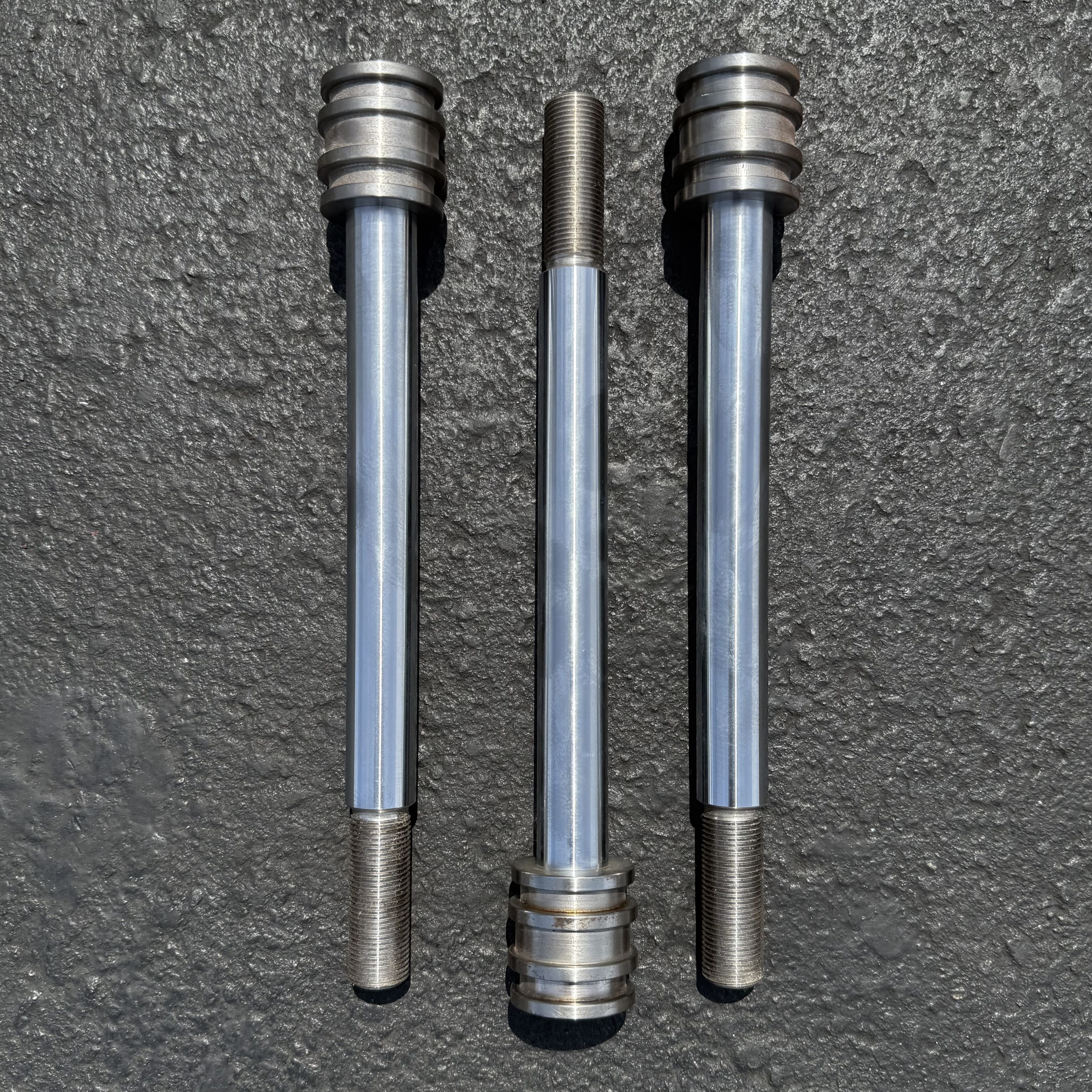 Cylinder Rods Example